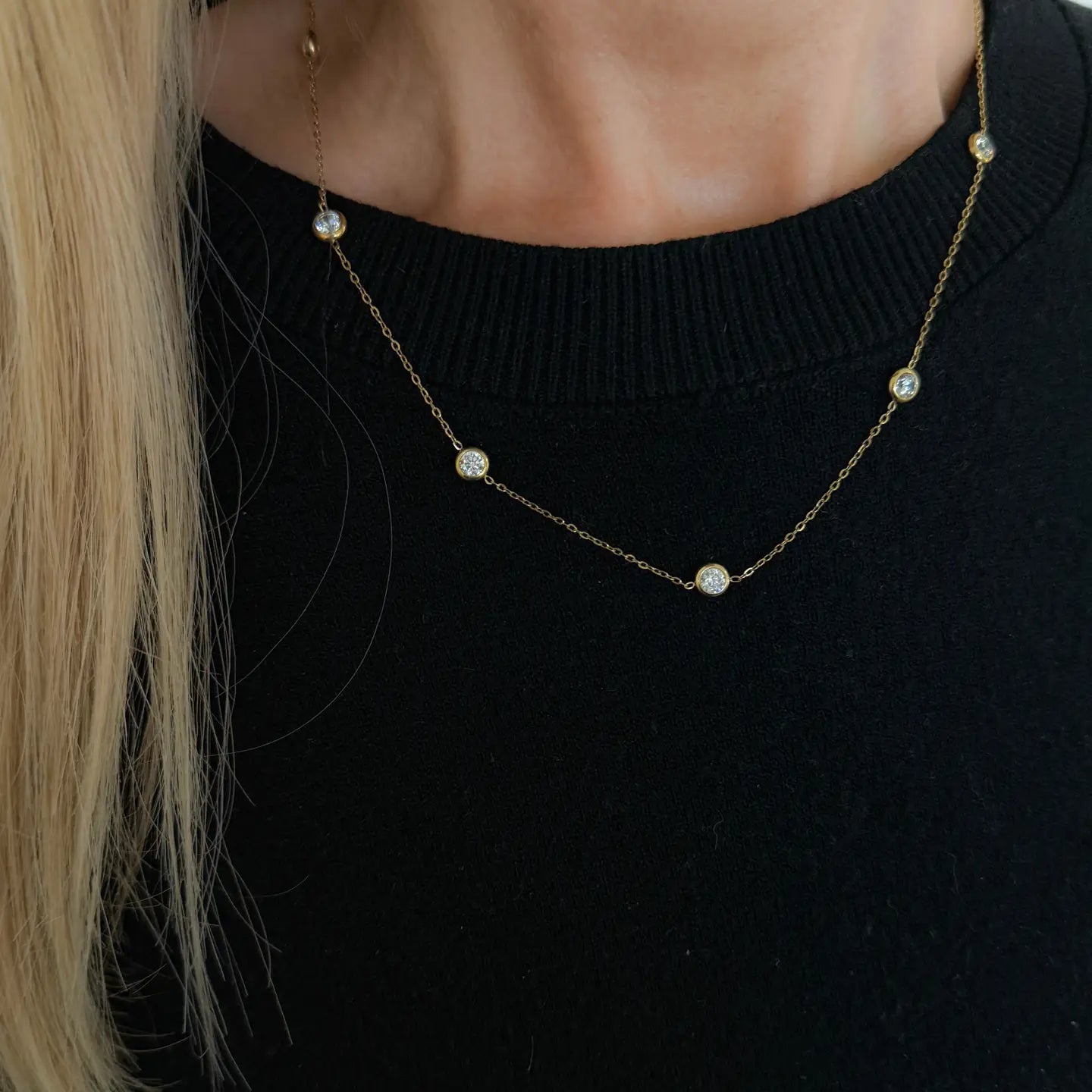 Dainty Diamond Necklace (waterproof)