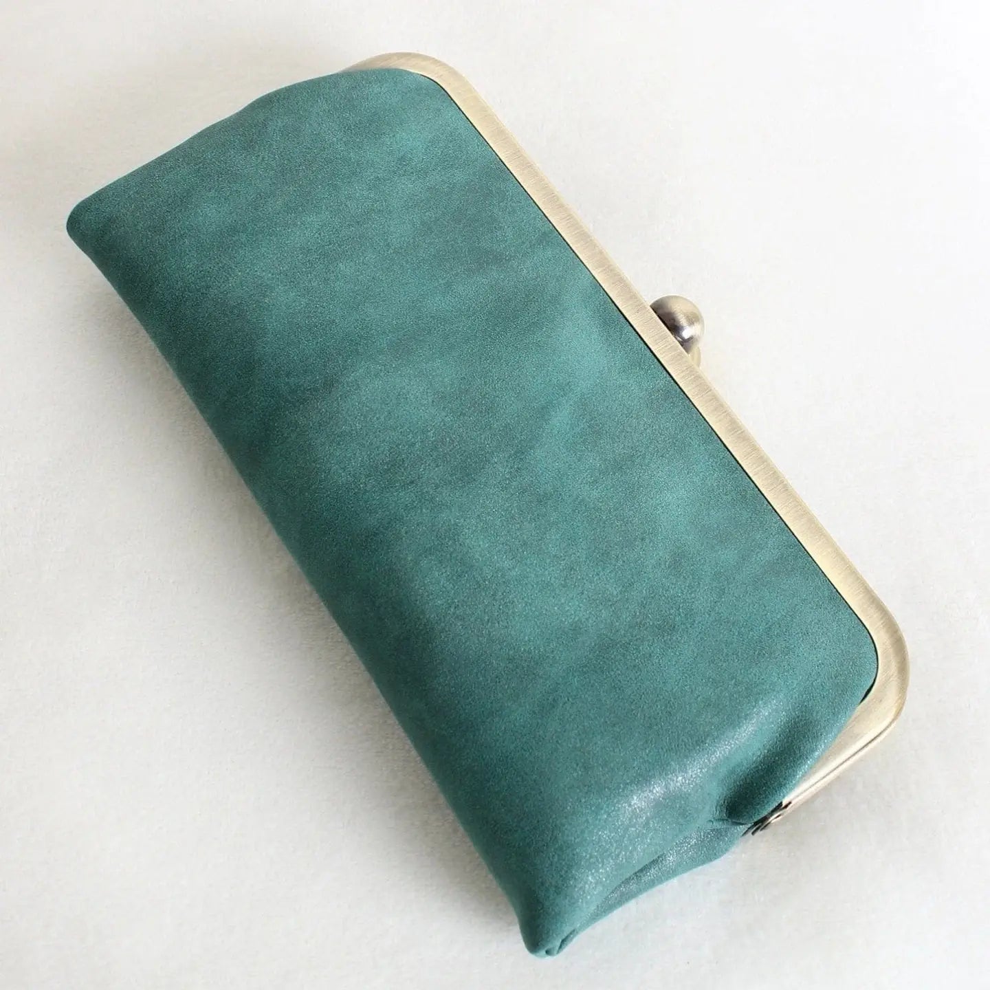 Kiss Lock Hobo like wallet