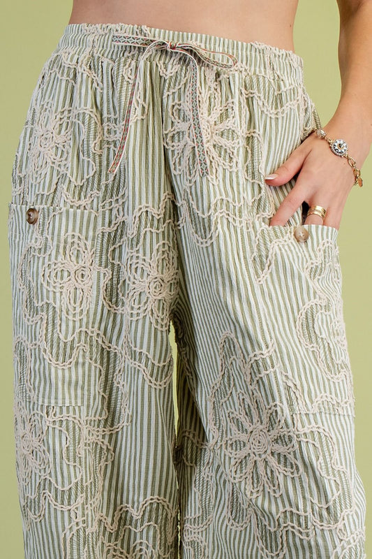 Magnolia Mae Embroidered Pant